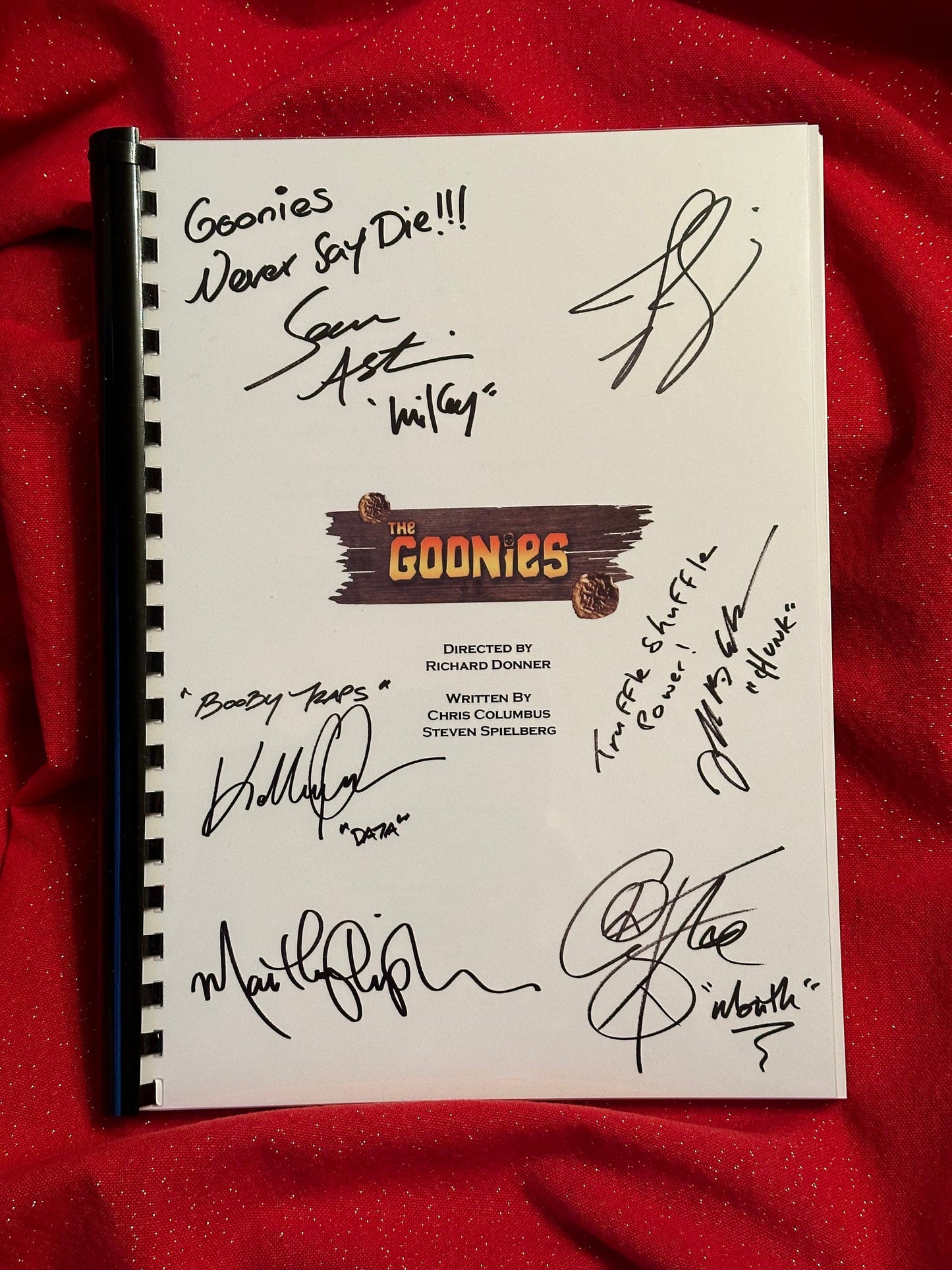 GOONIES Signed Movie Script, screenplay, Birthday Gift, Movie Gift, Film Script, Cinema, Present, Gift idea